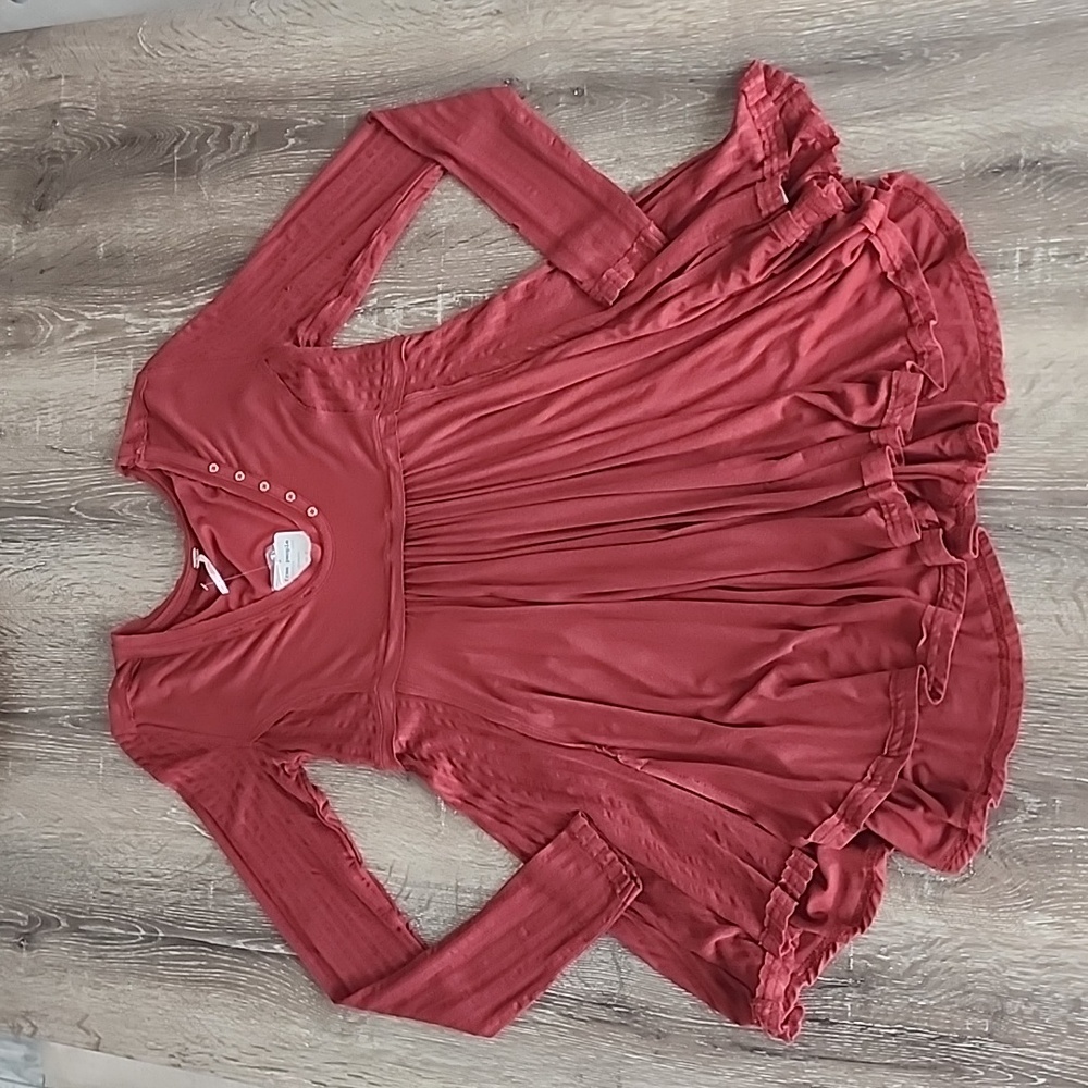 Free People Birdie Henley Top in Cowboy Flowy Tunic Top Brick Red Small